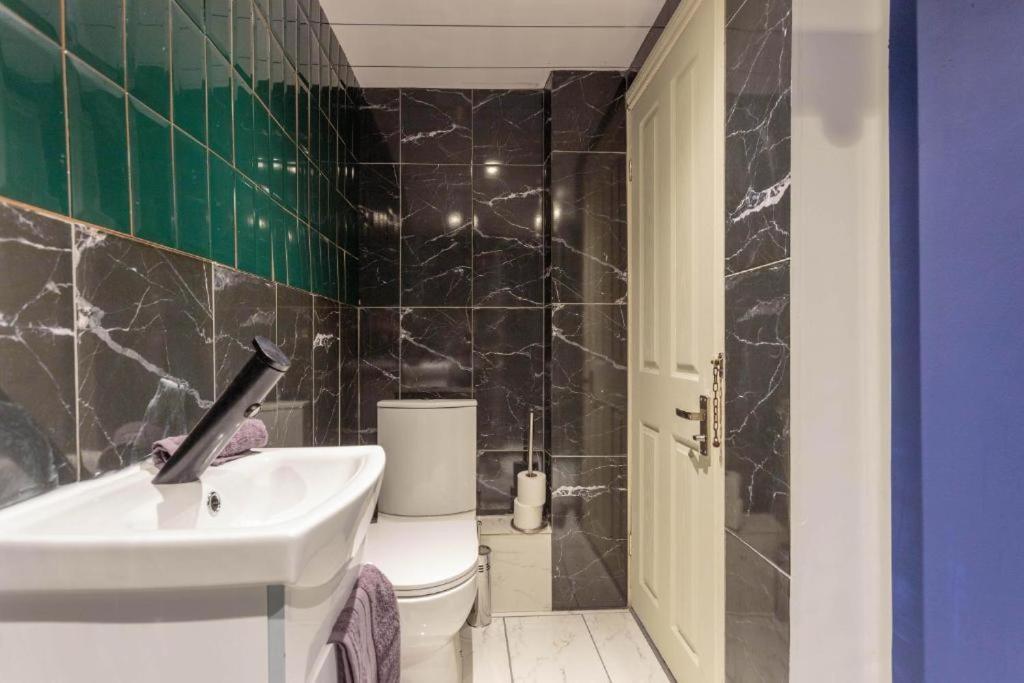 Beautiful Boutique Edinburgh Abode - Sleeps 4 Apartment Exterior foto